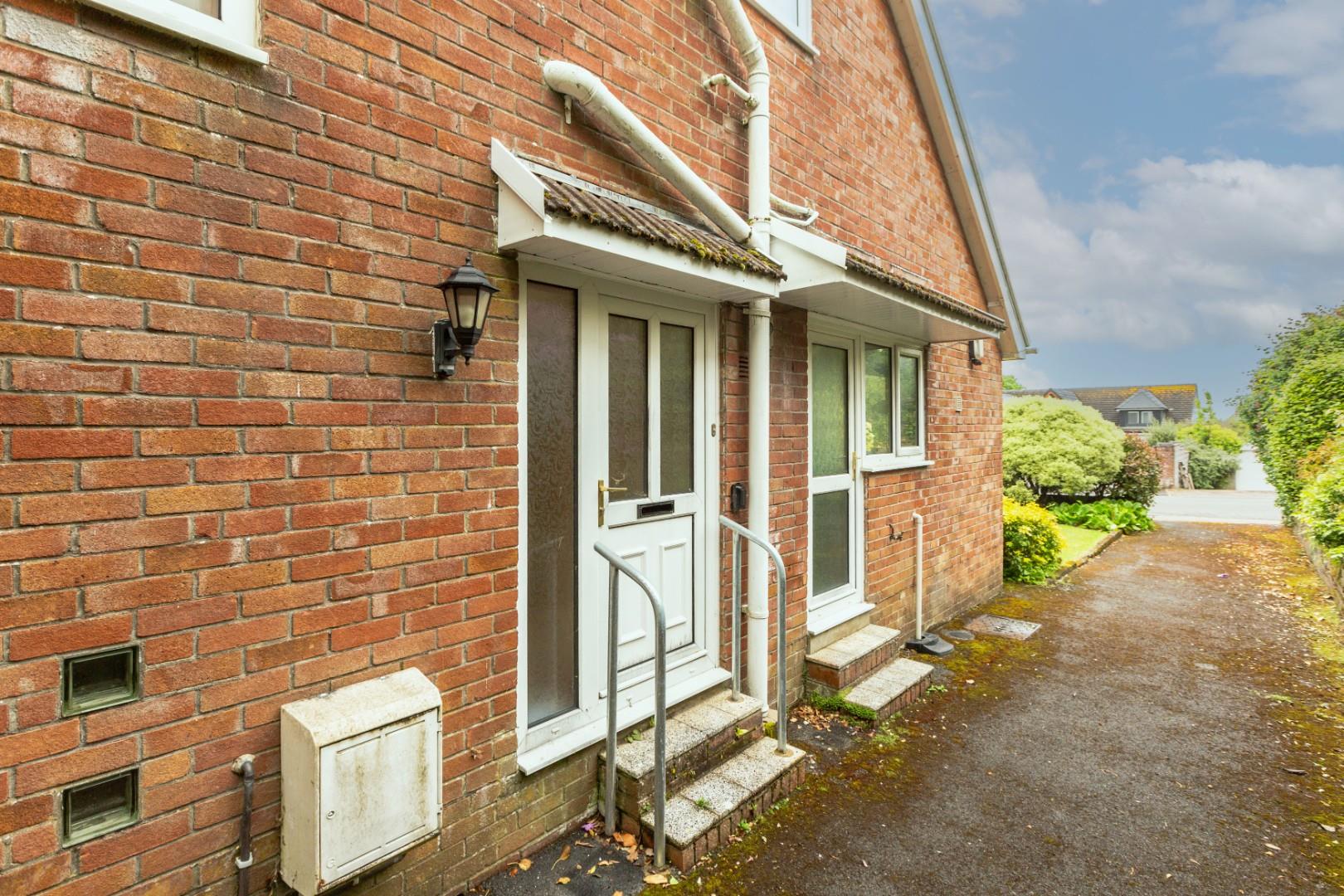 Whiteshell Drive, Langland, Swansea, SA3 4SY